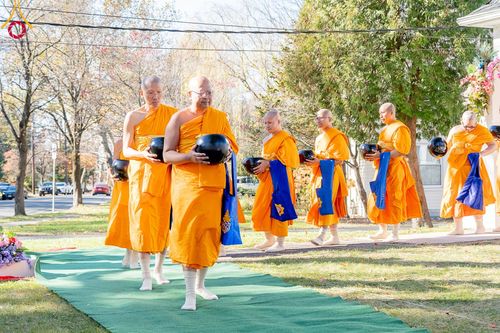 ภาพ No.100722:พิธีทอดกฐินบรมจักรพรรดิสร้างทุกสิ่ง  ณ วัดพระธรรมกายนิวเจอร์ซี ประเทศสหรัฐอเมริกา วันอาทิตย์ ที่ 19 พฤศจิกายน พ.ศ 2566