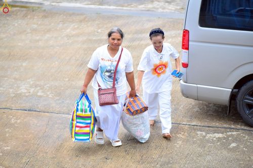 ภาพ No.250010:วันที่ 26-28 กันยายน พ.ศ. 2568 โครงการอบรมอุบาสกแก้ว อุบาสิกาแก้ว รุ่นที่ 3 ตัวแทนทอดกฐินสามัคคีทั่วไทย 30,000 วัด ณ ศูนย์ปฏิบัติธรรมจันทบุรี จ.จันทบุรี