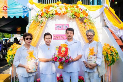 ภาพ No.178345:พิธีทอดกฐิน ณ วัดสระบัว แขวงรองเมือง เขตปทุมวัน กรุงเทพฯ ในโครงการทอดกฐินสามัคคีทั่วไทย 30,000 วัด บูชาธรรม 80 ปี หลวงพ่อธัมมชโย โดยคณะศิษยานุศิษย์วัดพระธรรมกาย วันที่ 10 พฤศจิกายน พ.ศ. 2567