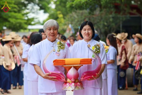 ภาพ No.165696:พิธีทอดกฐิน ศูนย์ปฎิบัติธรรมดอยหล่อ จ.เชียงใหม่ ในโครงการกฐินสามัคคีทั่วไทย 30,000 วัด บูชาธรรม 80 ปี หลวงพ่อธัมมชโย โดยคณะศิษยานุศิษย์วัดพระธรรมกาย วันที่ 20 ตุลาคม พ.ศ. 2567