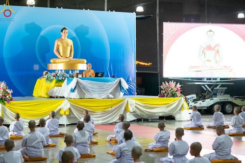 ภาพ No.133626:นาคธรรมทายาทปฏิบัติธรรมก่อนบวช ในโครงการบรรพชาสามเณร ฟื้นฟูพระพุทธศาสนาทั่วไทย ศูนย์อบรมวัดพระธรรมกาย วันที่ 3 เมษายน พ.ศ. 2567