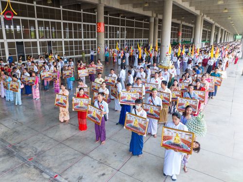 ภาพ No.99991:พิธีทอดผ้าป่า เมียนมาร์ และพิธีสวดธรรมจักร ครั้งที่ 5 ประจำปี พ.ศ. 2566 วันอาทิตย์ที่ 3 ธันวาคม พ.ศ. 2566