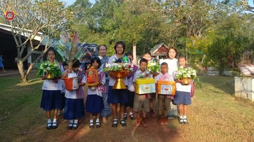 ภาพ No.176772:พิธีทอดกฐิน ณ วัดโคกสว่าง จ.อุดรธานี ในโครงการกฐินสามัคคีทั่วไทย 30,000 วัด บูชาธรรม 80 ปี หลวงพ่อธัมมชโย โดยคณะศิษยานุศิษย์วัดพระธรรมกาย วันที่ 7 พฤศจิกายน พ.ศ. 2567 กฐินสัมฤทธิ์เด็กดี V-Star เพื่อสร้างหอระฆัง โรงเรียนบ้านโนนงามอุดมวิทย์ และ โรงเรียนกำแ