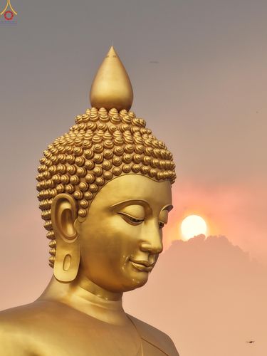 ภาพ No.300085:วันที่ 22 มกราคม พ.ศ.2569 พระธรรมยาตราปฏิบัติธรรม และถ่ายภาพหมู่ประวัติศาสตร์ ณ อาคารธรรมยาตรา กตัญญูบูชามหาปูชนียาจารย์  ตรงข้ามวัดปากน้ำภาษีเจริญ จ.กรุงเทพมหานคร ในโครงการธรรมยาตรา กตัญญูบูชา มหาปูชนียาจารย์ พระมงคลเทพมุนี(สด จนฺทสโร) พระผู้ปราบมาร อนุ