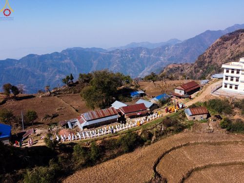 ภาพ No.80338:โครงการบรรพชาสามเณรภาคฤดูร้อน 100 รูป   ณ วัดมาศคันธะพุทธวิหาร เมืองลลิตปูร ประเทศเนปาล   ระหว่างวันที่ 5-15 เมษายน พ.ศ. 2566