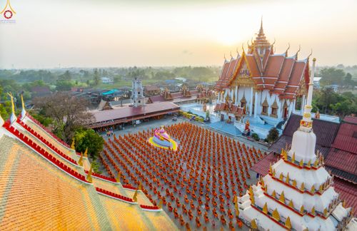 ภาพ No.297560:วันที่ 18 มกราคม พ.ศ. 2569 พิธีตักบาตรพระธรรมยาตรา ณ วัดโบสถ์บน ต.บางคูเวียง จ.นนทบุรี อนุสรณ์สถานลำดับที่ 4 สถานที่เกิดด้วยกายธรรม ในโครงการธรรมยาตรา กตัญญูบูชา มหาปูชนียาจารย์ พระมงคลเทพมุนี(สด จนฺทสโร) พระผู้ปราบมาร อนุสรณ์สถาน 7 แห่ง ปีที่ 14