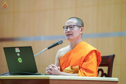 ภาพ No.340653:วันที่ 24-25 กรกฎาคม พ.ศ. 2569 โครงการพัฒนาคุณธรรม จริยธรรม สำหรับนักเรียนนายสิบตำรวจ (นสต.) รุ่นที่ 17 ศูนย์ฝึกอบรมตำรวจภูธรภาค 1 ได้จัดกิจกรรม WalkRally สวดมนต์นั่งสมาธิ และฟังธรรมจากพระอาจารย์ ณ ศูนย์ปฏิบัติธรรมเวิล์ดพีช วัลเล่ย์ (World Peace Valley) 