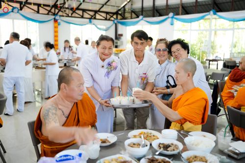 ภาพ No.335720:วันที่ 14 มิถุนายน พ.ศ.2569 พิธีทอดผ้าป่าแก้วภูเรือฉลองครบรอบ11ปี