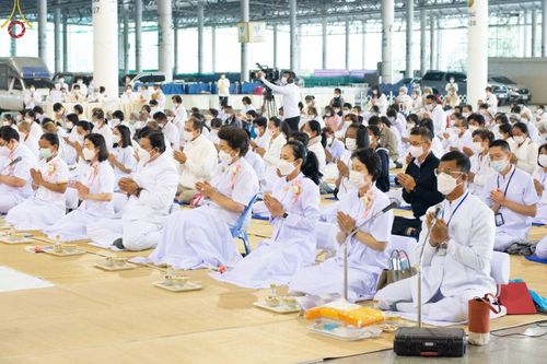 ภาพ No.75196:พิธีถวายภัตตาหารเป็นสังฆทาน แด่คณะพระธรรมยาตราฯ ในโครงการธรรมยาตรากตัญญูบูชา มหาปูชนียาจารย์ พระมงคลเทพมุนี(สด จนฺทสโร) พระผู้ปราบมาร อนุสรณ์สถาน 7 แห่ง ปีที่ 11 วันที่ 31 มกราคม พ.ศ. 2566