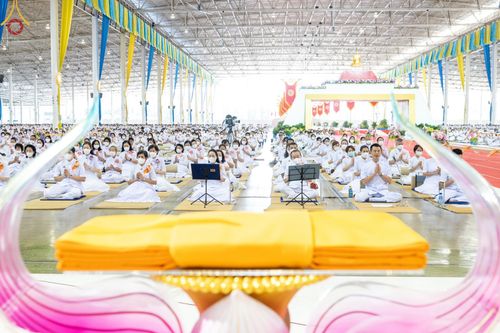 ภาพ No.65353:พิธีทอดผ้าป่า ในวันอาทิตย์ต้นเดือนที่ 4 ธันวาคม พ.ศ. 2565 ณ วัดพระธรรมกาย จ.ปทุมธานี