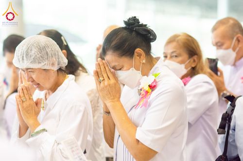 ภาพ No.121245:พิธีถวายภัตตาหารเป็นสังฆทาน แด่คณะพระธรรมยาตราฯ ในโครงการธรรมยาตรากตัญญูบูชา มหาปูชนียาจารย์ พระมงคลเทพมุนี(สด จนฺทสโร) พระผู้ปราบมาร อนุสรณ์สถาน 7 แห่ง ปีที่ 12 วันที่ 30 มกราคม พ.ศ. 2567 ณ สภาธรรมกายสากล วัดพระธรรมกาย