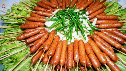 ภาพ No.70111:พิธีถวายภัตตาหารเป็นสังฆทาน แด่คณะพระธรรมยาตราฯ ในโครงการธรรมยาตราฯ ปีที่ 11 ณ อนุสรณ์สถานคลองบางนางแท่น อ.สามพราน จ.นครปฐม วันที่ 11 มกราคม พ.ศ. 2566