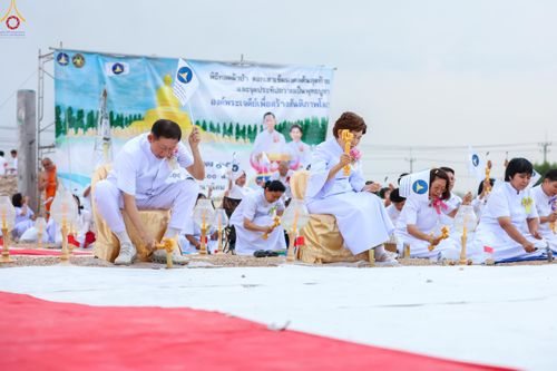 ภาพ No.339477:วันอังคารที่ 14  กรกฎาคม 2569 พิธีทอดผ้าป่าและพิธีตอกเสาเข็มมงคลต้นสุดท้าย องค์พระเจดีย์เพื่อสร้างสันติภาพโลก  ณ ธุดงคสถานพัฒนานิคม อ.พัฒนาพิคม จ.ลพบุรี