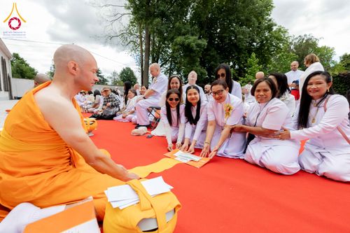 ภาพ No.336815:วันที่ 14 มิถุนายน พ.ศ. 2569 พิธีอุปสมบทธรรมทายาท นานาชาติยุโรปรุ่นที่ 11 เบลเยียม