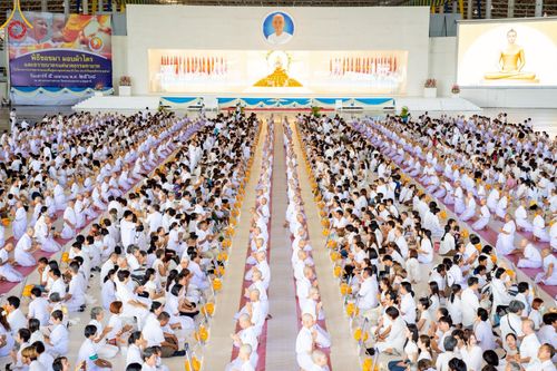 ภาพ No.215089:วันเสาร์ที่ 5 เมษายน พ.ศ. 2568 พิธีเวียนประทักษิณรอบพระมหาธรรมกายเจดีย์  พิธีวันทาเจดีย์ พิธีขอขมาและมอบผ้าไตร ในโครงการบรรพชาสามเณรฟื้นฟูพระพุทธศาสนาทั่วไทย , โครงการหน่อแก้วเปรียญธรรม รุ่นที่ 13 ,  โครงการสามเณรยุวธรรมทายาท รุ่นที่ 33 , โครงการสามเณรมั