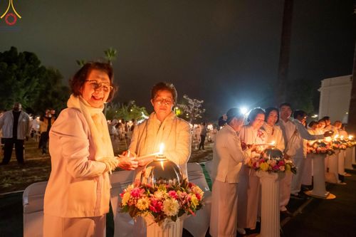 ภาพ No.138393:วิสาขบูชานานาชาติ วัดพระธรรมกายแคลิฟอร์เนีย ประเทศสหรัฐอเมริกา วันพุธที่ 22 พฤษภาคม พ.ศ. 2567