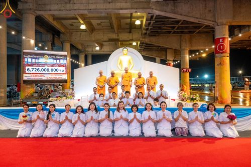 ภาพ No.154950:พิธีจุดประทีป, พิธีฉลองชัยสวดมนต์บทธัมมจักกัปปวัตนสูตร ณ มหารัตนวิหารคด วัดพระธรรมกาย วันอังคารที่ 17 กันยายน พ.ศ. 2567