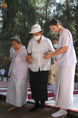 ภาพ No.107783:V.4 ทุ่มใจ การเตรียมงาน เก็บงาน การรับบุญของเจ้าหน้าที่หน่วยงานต่างๆ เพื่อโครงการธรรมยาตรา กตัญญูบูชามหาปูชนียาจารย์ พระมงคลเทพมุนี (สด จนฺทสโร) พระผู้ปราบมาร อนุสรณ์สถาน 7 แห่ง ปีที่ 12 ระหว่างวันที่ 2 - 31 มกราคม พ.ศ.2567