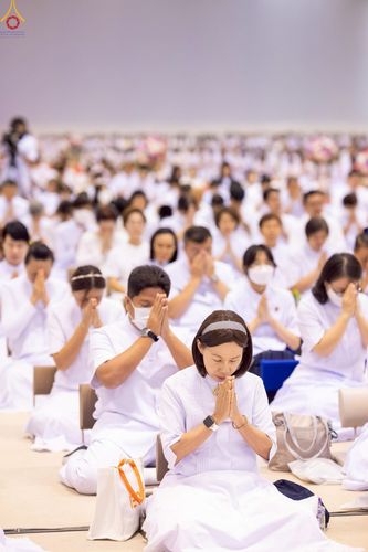 ภาพ No.228008:วันอาทิตย์ที่ 1 มิถุนายน พ.ศ. 2568 พิธีตักบาตร , พิธีบูชาข้าวพระ ณ วัดพระธรรมกาย จ.ปทุมธานี