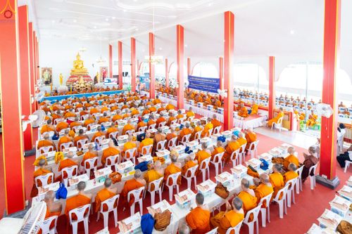 ภาพ No.234519:วันพฤหัสบดีที่ 24 กรกฎาคม พ.ศ. 2568 พิธีถวายสังฆทานแก่คณะสงฆ์ 323 วัด , พิธีมอบกองทุนหนุนแรงใจช่วยครูใต้ , พิธีทำบุญส่วนกุศลแด่ผู้วายชนม์ ในเหตุการณ์ความไม่สงบ 4 จังหวัด ชายแดนภาคใต้ (ปัตตานี , ยะลา , นราธิวาส , สงขลา) ปีที่ 21 ครั้งที่ 179 ณ วัดเวฬุวัน 