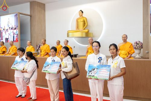 ภาพ No.148724:พิธีบุพเปตพลี, พิธีทอดผ้าป่า, พิธีไถ่ชีวิตโค 80 ตัว ให้ชีวิตสัตว์เป็นทาน ณ ศูนย์ปฎิบัติธรรมภาคใต้ อ.บางกล่ำ จ.สงขลา วันเสาร์ที่ 10 สิงหาคม พ.ศ. 2567