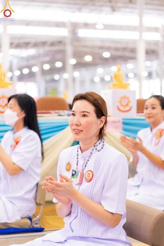 ภาพ No.60455:การต้อนรับพระสังฆาธิการ 10,000 กว่าวัดทั่วประเทศ พิธีมอบปัจจัยช่วยเหลือครู 4 จังหวัดชายแดนภาคใต้ พิธีปฏิบัติธรรม ในวันคุ้มครองโลก วันจันทร์ที่ 22 เมษายน พ.ศ.2567 ณ วัดพระธรรมกาย จ.ปทุมธานี