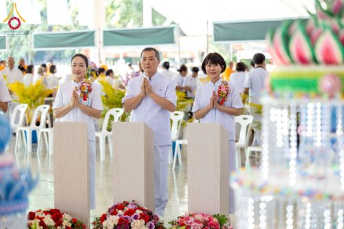 ภาพ No.273108:วันอาทิตย์ที่ 23 พฤศจิกายน พ.ศ.2568 พิธีมุทิตาสักการะ พระมหาเถระและพระเถระ ประจำปีพุทธศักราช 2568 ณ ห้องแก้วสารพัดนึก 2 สภาธรรมกายสากล  วัดพระธรรมกาย