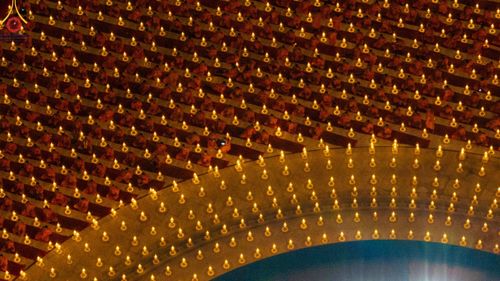 ภาพ No.192774:พิธีจุดประทีปถวายเป็นพุทธบูชา และบูชาธรรมมหาปูชนียาจารย์ ณ อนุสรณ์สถานคลองบางนางแท่น อ.สามพราน จ.นครปฐม ในโครงการธรรมยาตรา กตัญญูบูชา มหาปูชนียาจารย์ พระมงคลเทพมุนี(สด จนฺทสโร) พระผู้ปราบมาร อนุสรณ์สถาน 7 แห่ง ปีที่ 13 วันที่ 10 มกราคม พ.ศ. 2568