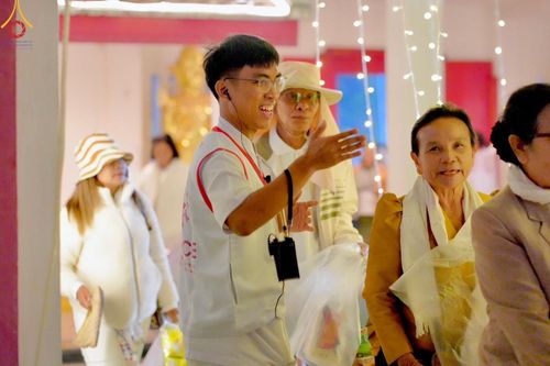 ภาพ No.204156:V.52 สารพัดV สารพัดดี ที่วัดสองพี่น้อง ในโครงการธรรมยาตรา กตัญญูบูชา มหาปูชนียาจารย์ พระมงคลเทพมุนี(สด จนฺทสโร) พระผู้ปราบมาร อนุสรณ์สถาน 7 แห่ง ปีที่ 13 ระหว่างวันที่ 2-31 มกราคม พ.ศ. 2568