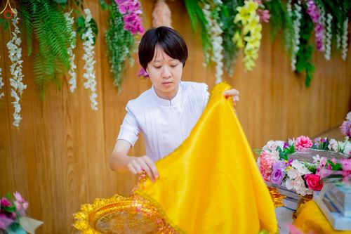 ภาพ No.225484:วันอาทิตย์ที่ 18 พฤษภาคม พ.ศ. 2568 พิธีร่วมบุญการศึกษา พระภิกษุ สามเณร ณ ห้องแก้วสารพัดนึก 2 วัดพระธรรมกาย