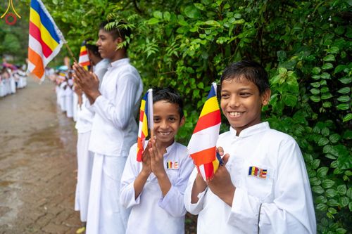 ภาพ No.139997:PhotoStory มหาศรัทธา ธรรมยาตราศรีลังกา EP.2 พิธีเปิดโครงการสยาม-ลังกา ธรรมยาตรา ฉลองเทศกาลวิสาขบูชาแห่งชาติ ศรีลังกา บูชาธรรม 80 ปีหลวงพ่อธัมมชโย เมื่อวันที่ 17 พฤษภาคม พ.ศ. 2567