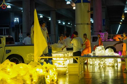 ภาพ No.150720:V.44 เพื่อพ่อ ภาพเตรียมงาน ปฎิบัติงาน ของเจ้าหน้าที่ อาสาสมัคร ทุกสถานะ เพื่อความสำเร็จ ในงานวันธรรมชัย วันอังคารที่ 27 สิงหาคม พ.ศ. 2567