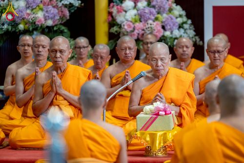 ภาพ No.223878:วันอาทิตย์ที่ 11 พฤษภาคม พ.ศ. 2568 พิธีอุปสมบทสามเณรเปรียญธรรมอุปสมบทอุทิศชีวิต 9 รูป อุบาสก 1 ท่าน ณ อุโบสถพระไตรปิฏกวัดพระธรรมกาย