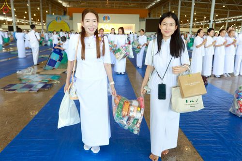 ภาพ No.263994:วันอาทิตย์ที่ 2 พฤศจิกายน พ.ศ. 2568 พิธีตักบาตรอาทิตย์ต้นเดือน ณ บ้านแก้วเรือนทองคุณยายฯ วัดพระธรรมกาย