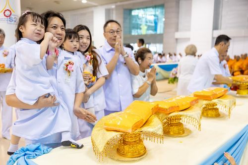 ภาพ No.154637:พิธีทอดผ้าป่าสมทบกฐินวัดพระธรรมกาย และสมทบกฐิน 30,000 วัดทั่วไทย ครั้งที่ 2 ณ สภาธรรมกายสากล วัดพระธรรมกาย วันอังคารที่ 17 กันยายน พ.ศ. 2567