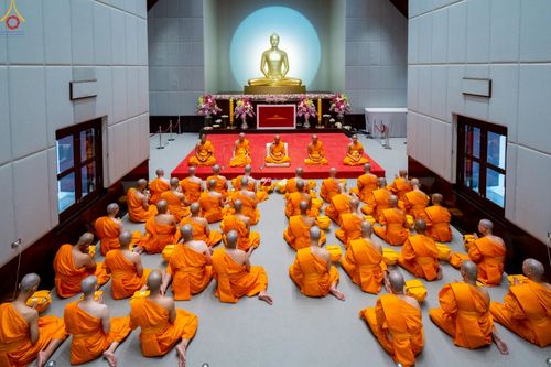 ภาพ No.229287:วันเสาร์ที่ 14 มิถุนายน พ.ศ. 2568 พิธีบรรพชา , พิธีถวายบาตร , พิธีอุปสมบท ในโครงการบรรพชาอุปสมบทหมู่ ผู้บริหารรุ่นที่ 15 และ อุดมศึกษา รุ่นที่ 52 ณ โบสถ์พระไตรปิฎก วัดพระธรรมกาย