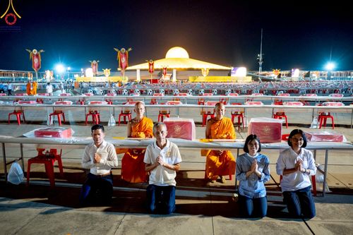 ภาพ No.219223:วันที่ 19-21 เมษายน พ.ศ. 2568 การเตรียมงานในลานธรรม , วิหารคด เพื่องานวันคุ้มครองโลก 22 เมษายน พ.ศ. 2568