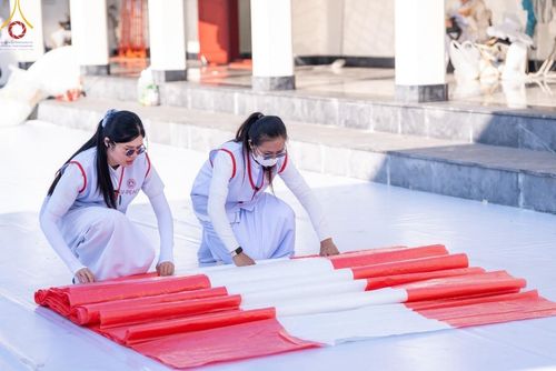 ภาพ No.205601:V.53 สารพัดV สารพัดดี ที่วัดโบสถ์บน ในโครงการธรรมยาตรา กตัญญูบูชา มหาปูชนียาจารย์ พระมงคลเทพมุนี(สด จนฺทสโร) พระผู้ปราบมาร อนุสรณ์สถาน 7 แห่ง ปีที่ 13 ระหว่างวันที่ 2-31 มกราคม พ.ศ. 2568