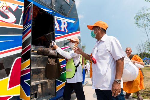 ภาพ No.110141:V.8 พลังทีม การเตรียมงาน เก็บงาน การรับบุญของเจ้าหน้าที่หน่วยงานต่างๆ เพื่อโครงการธรรมยาตรา กตัญญูบูชามหาปูชนียาจารย์ พระมงคลเทพมุนี (สด จนฺทสโร) พระผู้ปราบมาร อนุสรณ์สถาน 7 แห่ง ปีที่ 12 ระหว่างวันที่ 2 - 31 มกราคม พ.ศ.2567