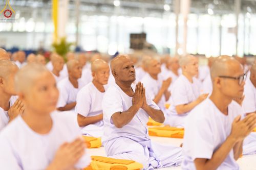 ภาพ No.180688:พิธีบรรพชาอุปสมบท โครงการอุปสมบทบูชาธรรมมหาปูชนียาจารย์ ประจำปีพุทธศักราช 2567 วันเสาร์ที่ 7 ธันวาคมพ.ศ. 2567 ณ วัดพระธรรมกาย จ.ปทุมธานี