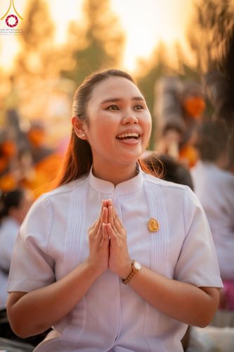 ภาพ No.108010:พิธีต้อนรับพระธรรมยาตรา ในโครงการธรรมยาตรากตัญญูบูชา มหาปูชนียาจารย์ พระมงคลเทพมุนี(สด จนฺทสโร) พระผู้ปราบมาร อนุสรณ์สถาน 7 แห่ง ปีที่ 12 วันที่ 7 มกราคม พ.ศ. 2567 ณ อนุสรณ์สถานคลองบางนางแท่น  อ.สามพราน จ.นครปฐม