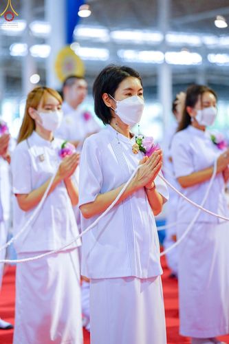 ภาพ No.86988:พิธีตักบาตร , พิธีบูชาข้าวพระ , พิธีจุดเทียนใจ ไฟนิรันดร์ อนันตชัย ในวันอาทิตย์ต้นเดือน 3 กันยายน พ.ศ. 2566 ณ วัดพระธรรมกาย