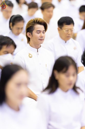 ภาพ No.139214:พิธีตักบาตร , พิธีบูชาข้าวพระ ณ ห้องแก้วสารพัด 1 สภาธรรมกายสากล วัดพระธรรมกาย วันอาทิตย์ต้นเดือนที่ 2 มิถุนายน พ.ศ. 2567