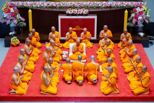 ภาพ No.256334:วันที่ 4 ตุลาคม พ.ศ. 2568 พิธีบรรพชาอุปสมบท  โครงการอุปสมบทหมู่บูชาธรรม 141 ปี  พระมงคลเทพมุนี (สด จนฺทสโร) ณ โบสถ์พระไตรปิฏก วัดพระธรรมกาย จ.ปทุมธานี