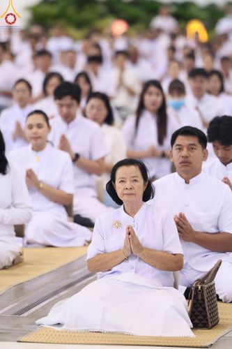 ภาพ No.151312:พิธีบูชาข้าวพระ ในวันอาทิตย์ต้นเดือน วันที่ 1 กันยายน พ.ศ. 2567 ณ สภาธรรมกายสากล วัดพระธรรมกาย