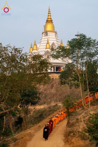 ภาพ No.131122:Photo Story ปฐมบรรพชาชาวพุทธมาร์มา Episode 4/5 วันที่ 13 กุมภาพันธ์พ.ศ. 2567 ณ วัดธัมจักร อรัญกุฏิ บังกลาเทศ