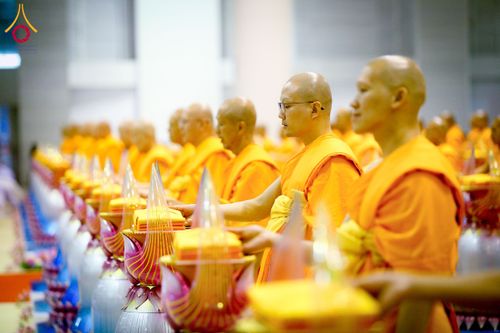 ภาพ No.134508:พิธีทอดผ้าป่าสมทบ มหาสังฆทาน 10,000 วัด ทั่วไทย วันอาทิตย์ต้นเดือนที่ 7 เมษายน พ.ศ.2567 ณ ห้องแก้วสารพัดนึก 1 สภาธรรมกายสากล  วัดพระธรรมกาย จ.ปทุมธานี