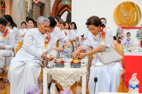 ภาพ No.142776:พิธีพัทธสีมา ประดิษฐานลูกนิมิตมหาสมบัติ สถาปนาอุโบสถวัดพระธรรมกายลอนดอน บูชาธรรม 80 ปี หลวงพ่อธัมมชโย วันเสาร์ที่ 22 มิถุนายน พ.ศ. 2567