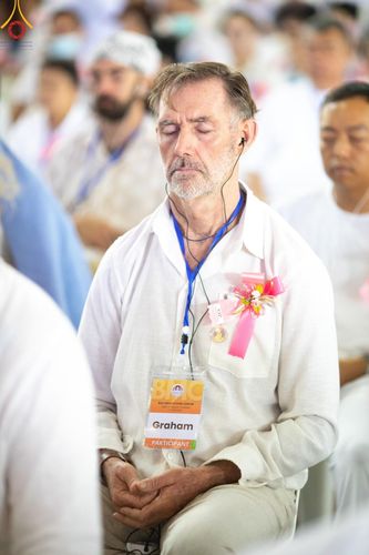 ภาพ No.207438:พิธีตักบาตร และปฏิบัติธรรมช่วงสาย ในวันมาฆบูชา วันพุธที่ 12 กุมภาพันธ์ พ.ศ. 2568 ณ วัดพระธรรมกาย จังหวัดปทุมธานี