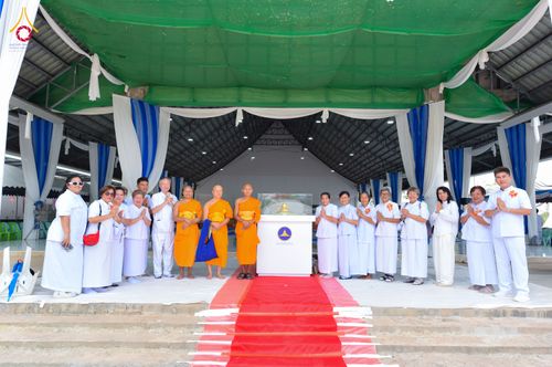 ภาพ No.327259:วันศุกร์ที่ 1 พฤษภาคม พ.ศ.2569 พิธีทอดผ้าป่า โปรยรัตนชาติ ตอกเสาเข็มมงคลต้นแรก สถาปนา “องค์พระเจดีย์เพื่อสร้างสันติภาพโลก” (แห่งแรกของภาคอีสาน) ณ ธุดงคสถานอำนาจเจริญ  อ.เมือง จ.อำนาจเจริญ
